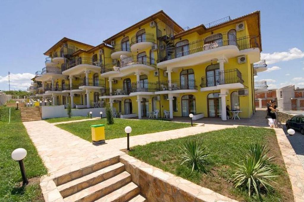 Menada Green Hills Apartments 소조폴 외부 사진